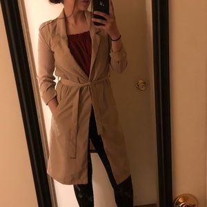 TRENCH COAT 🧥